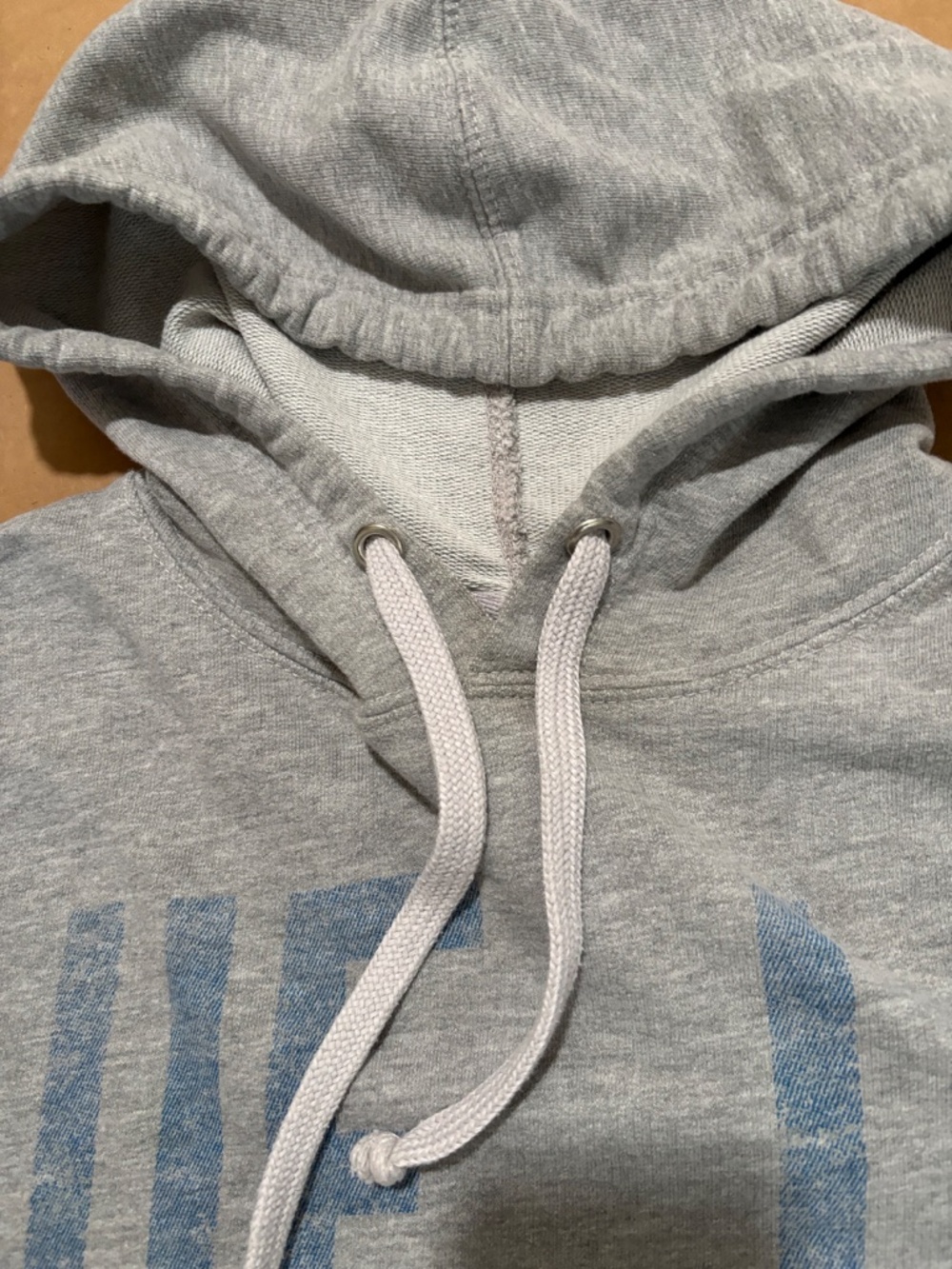 Toronto Blue Jays Womens Grey Pullover Hoodie Size Medium MLB Graphic Sweatshirt - Picture 5 of 8